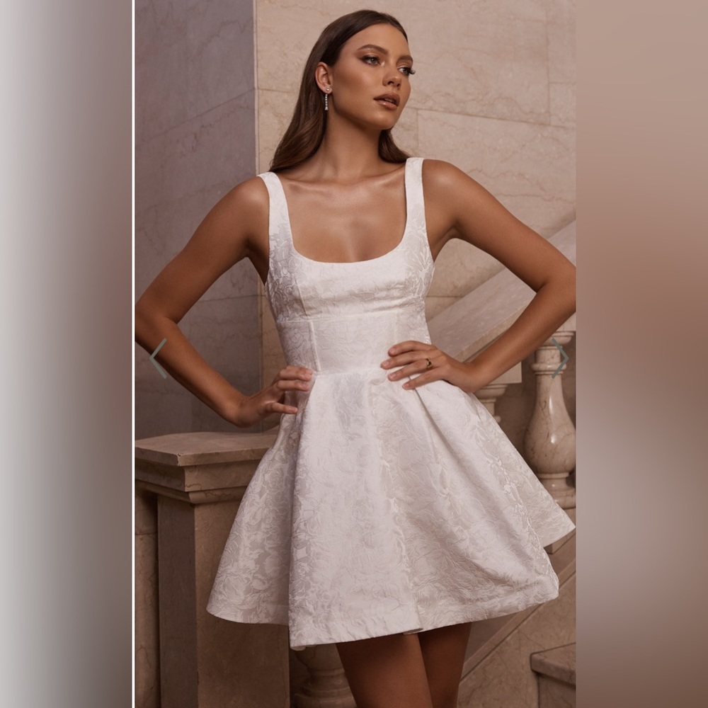 CORSET SCOOP NECK FIT AND FLARE DRESS